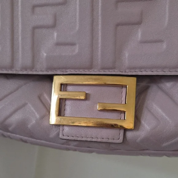 Fendi Lavender Baguette Shoulder Bag - Picture 2 of 14